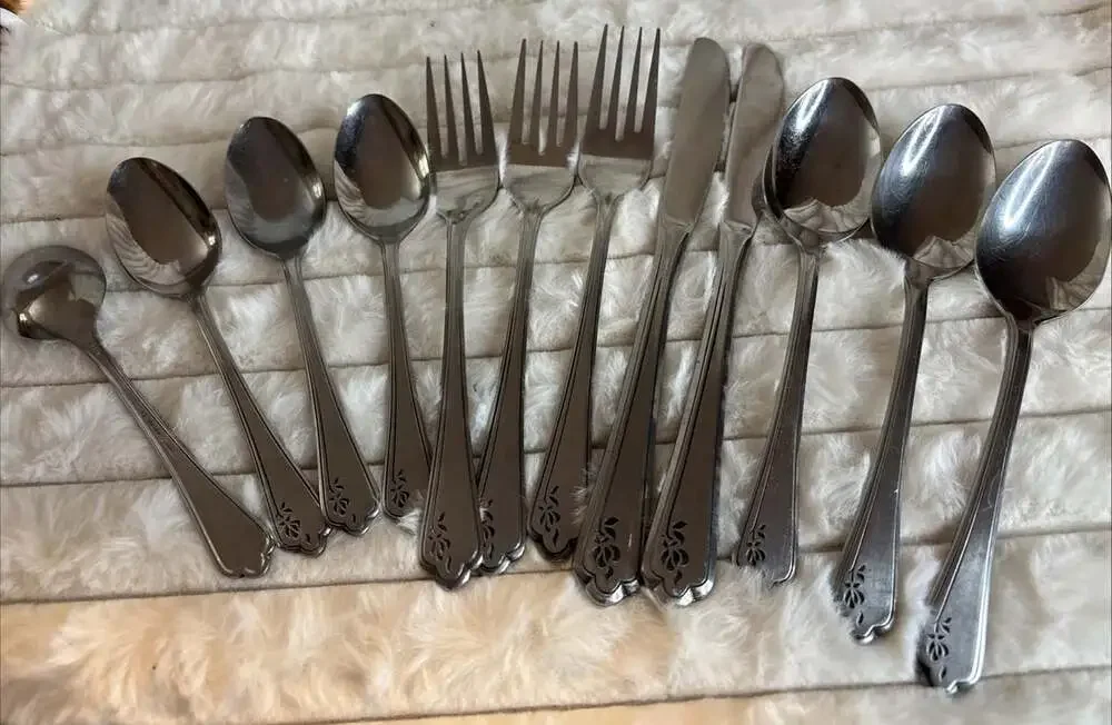 Vintage Imperial International FLEURETTE Stainless Korea Flatware Set 12 Pc Lot